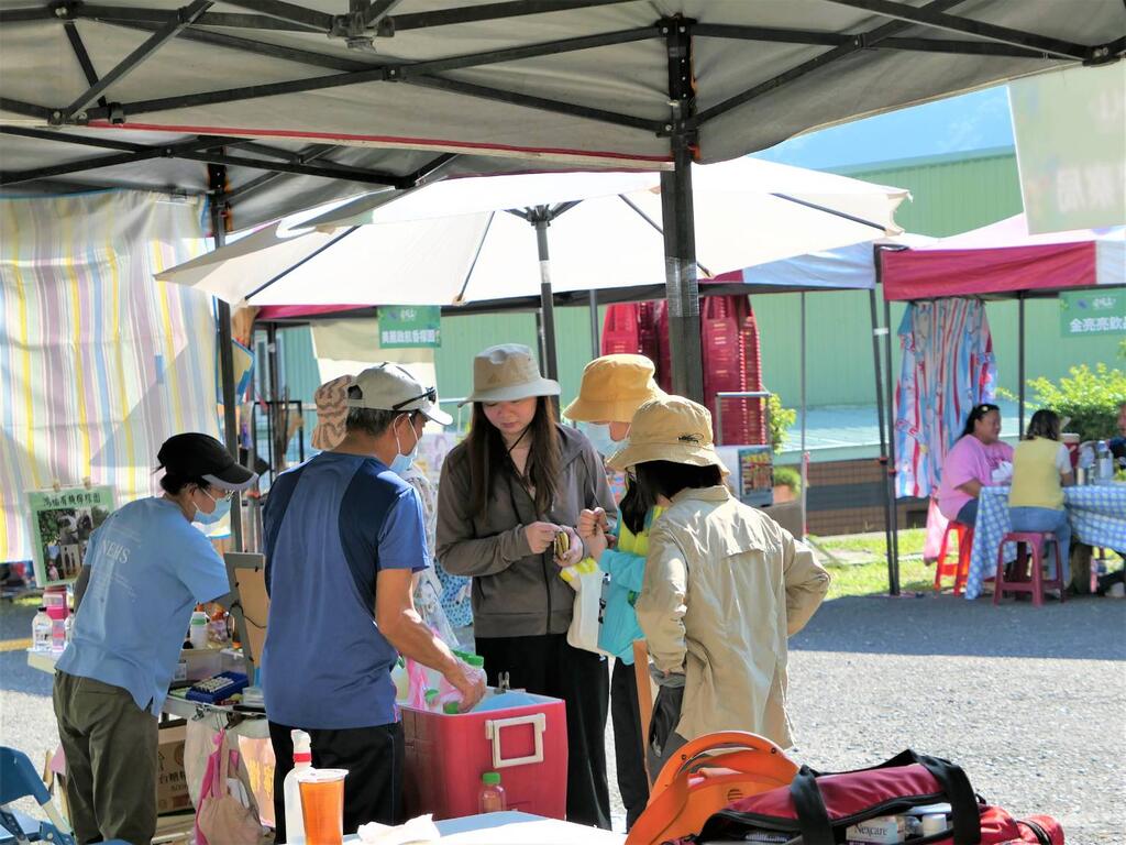 Exhibition and sale of agricultural products