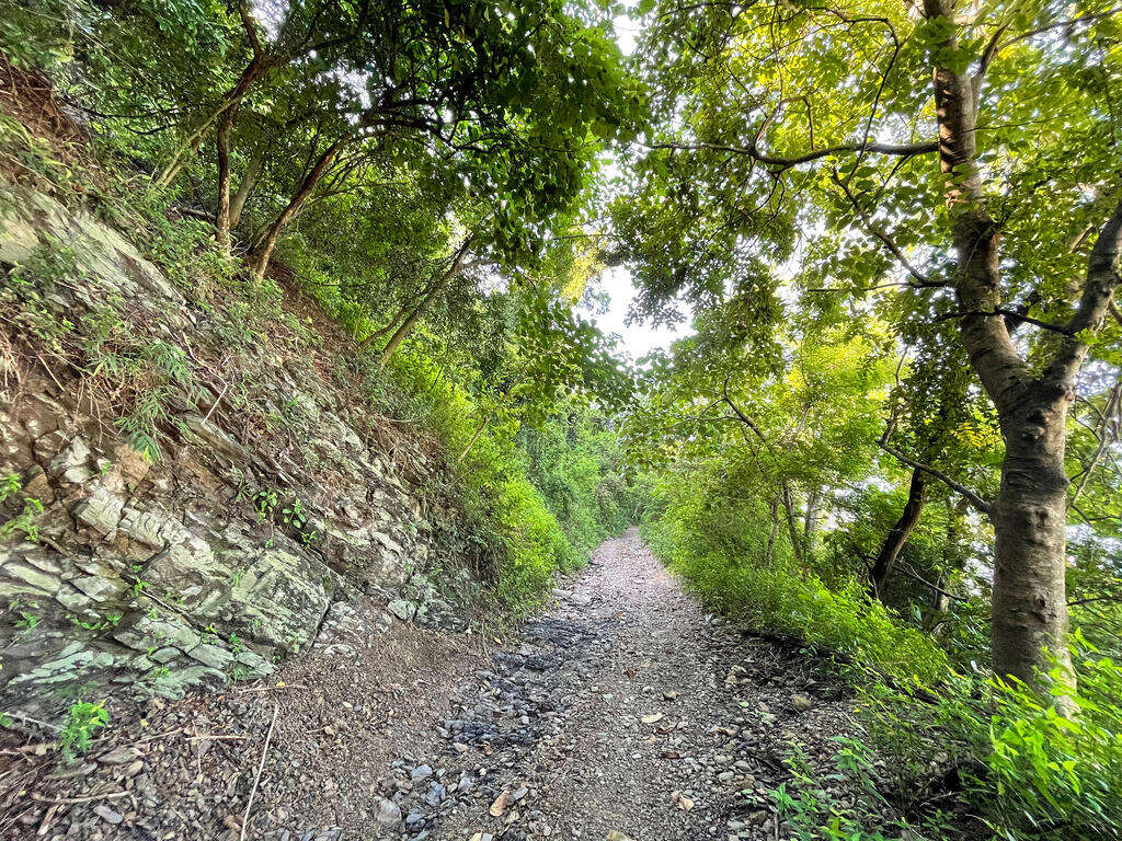 尾寮山登山步道