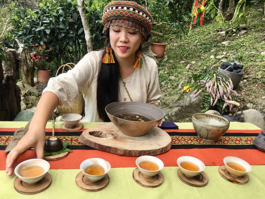 原森茶席呈現迷人自然情調