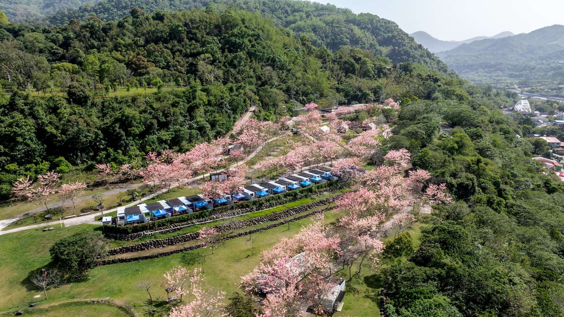 바오라이 꽃 구경 온천공원 (寶來花賞公園)