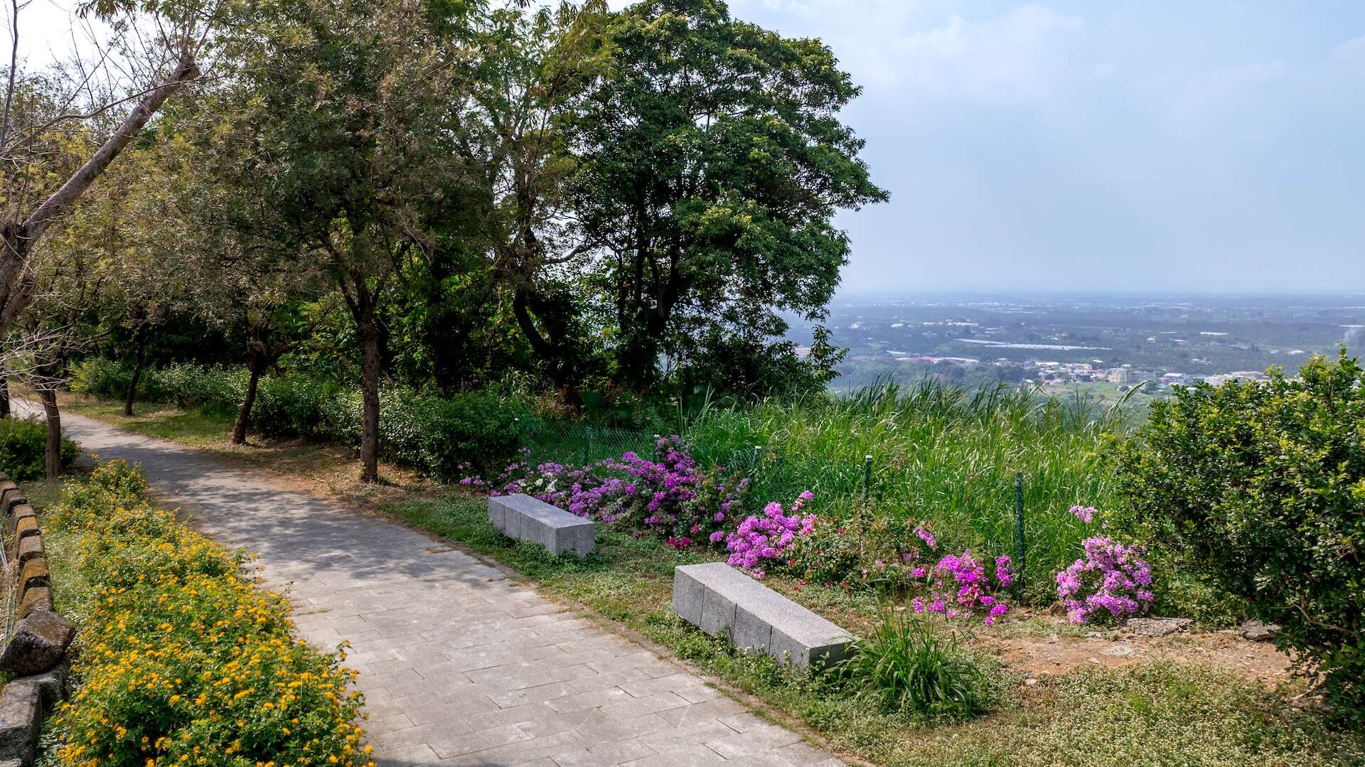 Lina Village Hiking Trail